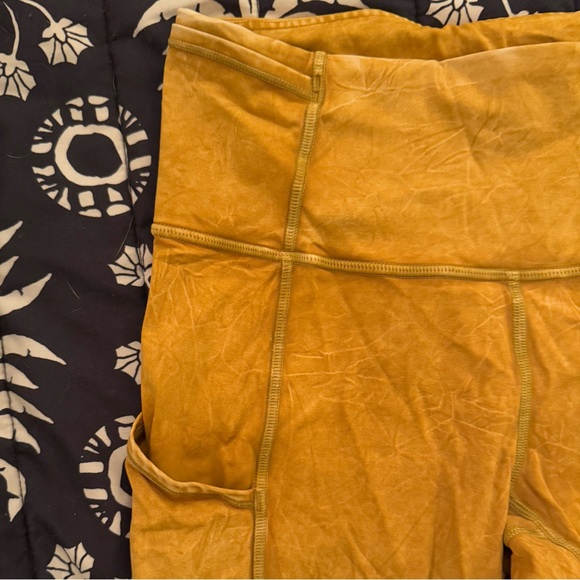 Lululemon Align High-Rise Leggings with Pockets - Picture 4 of 5